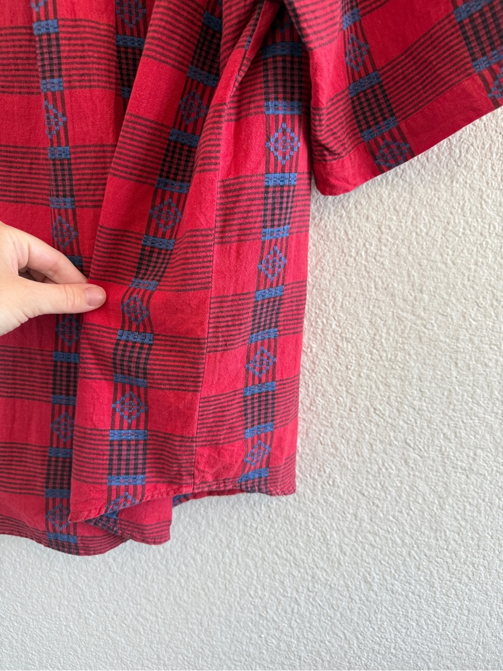 Cabin Creek Vintage Red and Blue Plaid Short-Sleeve Button-Down Shirt - Picture 7 of 14